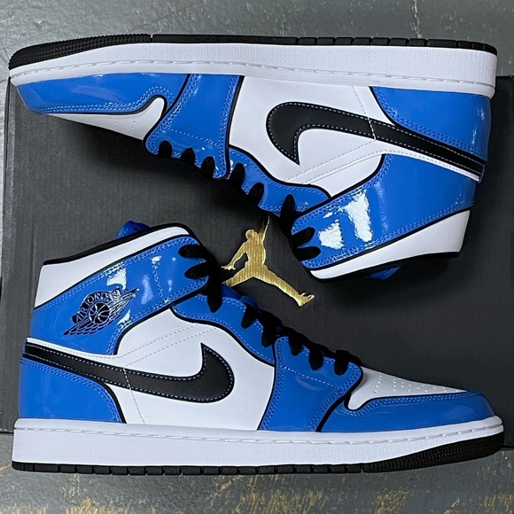 Nike Air Jordan 1 Mid SE Signal Blue DD6834-402 10 Patent Leather - Picture 2 of 11